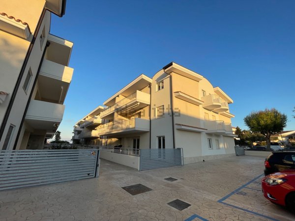 appartamento in vendita a Vasto in zona Marina