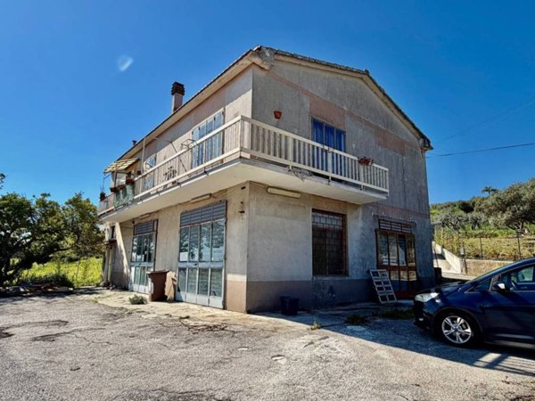 appartamento in vendita a Vasto in zona Marina