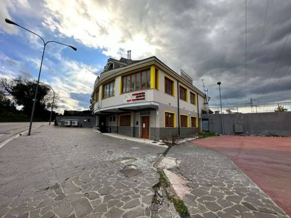 negozio in vendita a Vasto