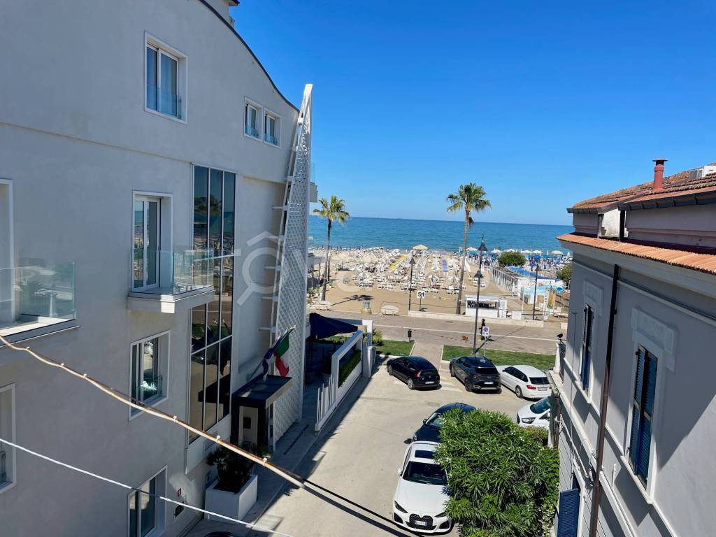 appartamento in vendita a Vasto in zona Marina