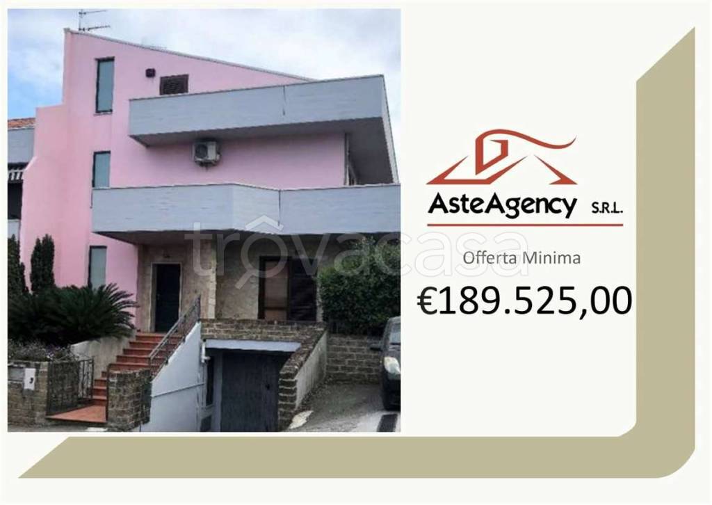 casa indipendente in vendita a Vasto