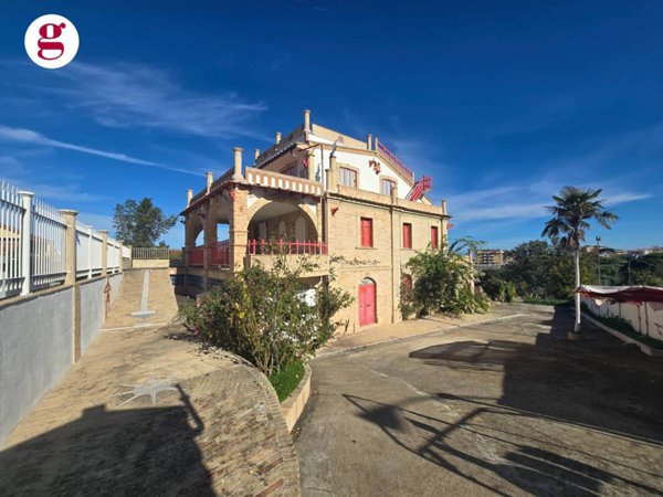 casa indipendente in vendita a Vasto in zona Incoronata