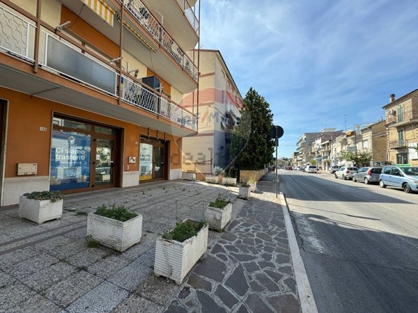 locale commerciale in vendita a Vasto