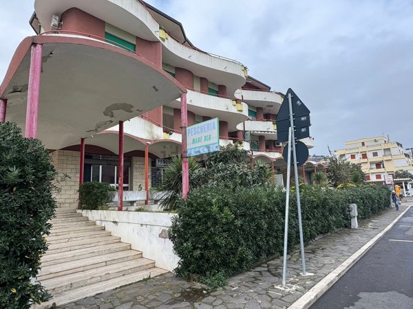 locale commerciale in vendita a Vasto in zona Marina