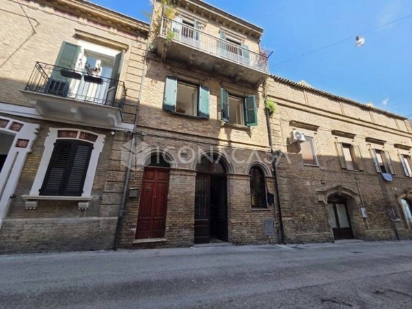 casa indipendente in vendita a Vasto