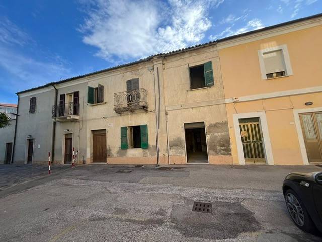 casa indipendente in vendita a Vasto