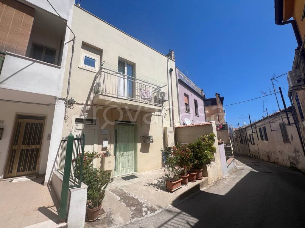 casa indipendente in vendita a Vasto