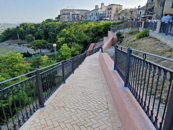 intera palazzina in vendita a Vasto