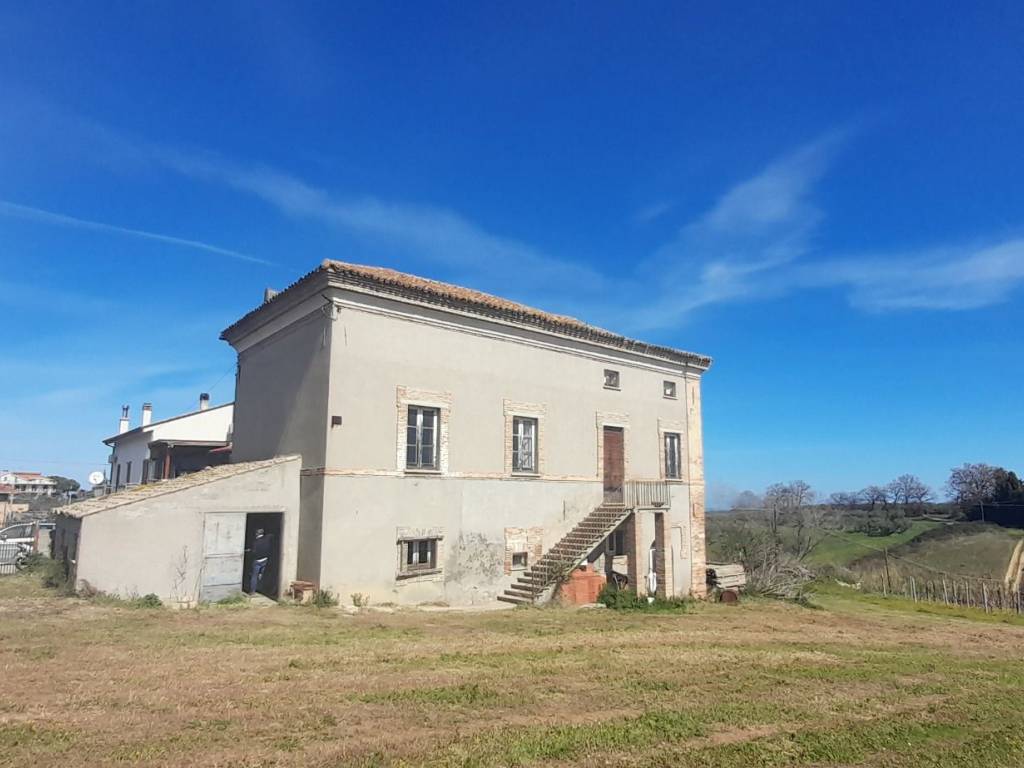 casa indipendente in vendita a Vasto in zona San Lorenzo
