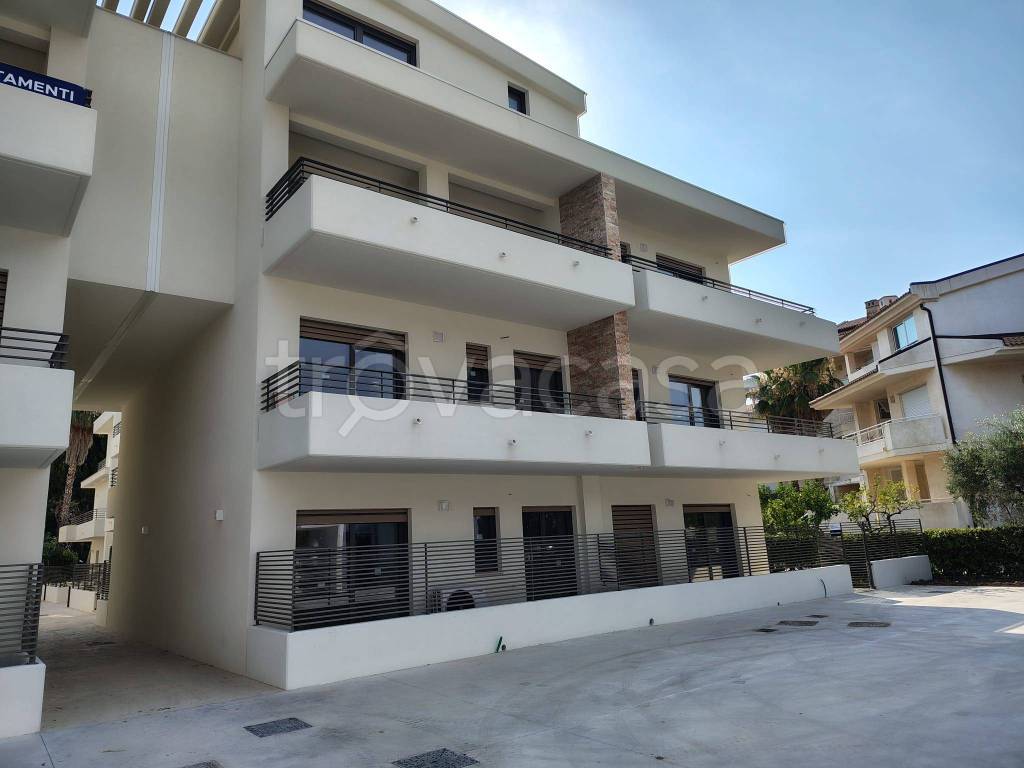 appartamento in vendita a Vasto in zona Marina