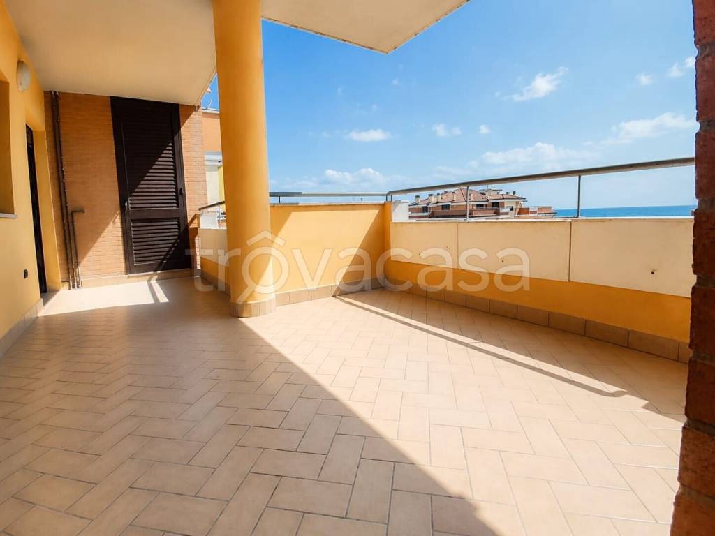 appartamento in vendita a Vasto in zona Marina