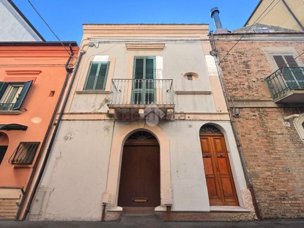 casa indipendente in vendita a Vasto