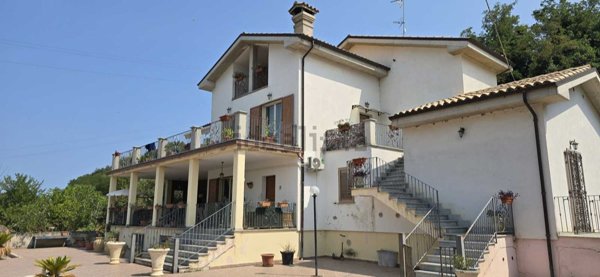 casa indipendente in vendita a Vasto in zona Incoronata