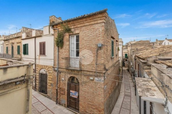 casa indipendente in vendita a Vasto