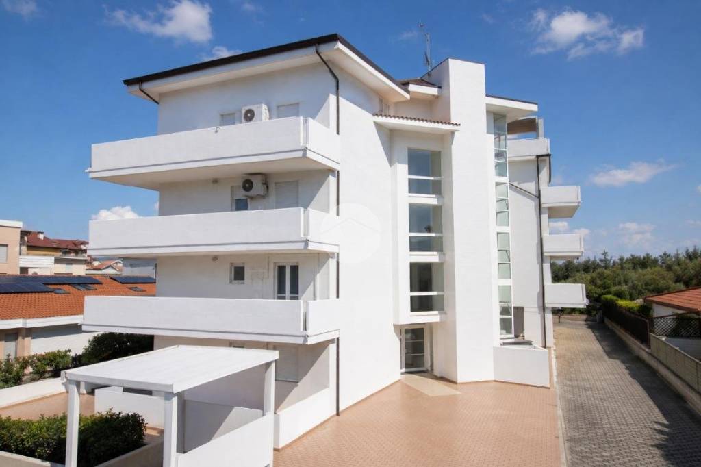 appartamento in vendita a Vasto in zona Marina
