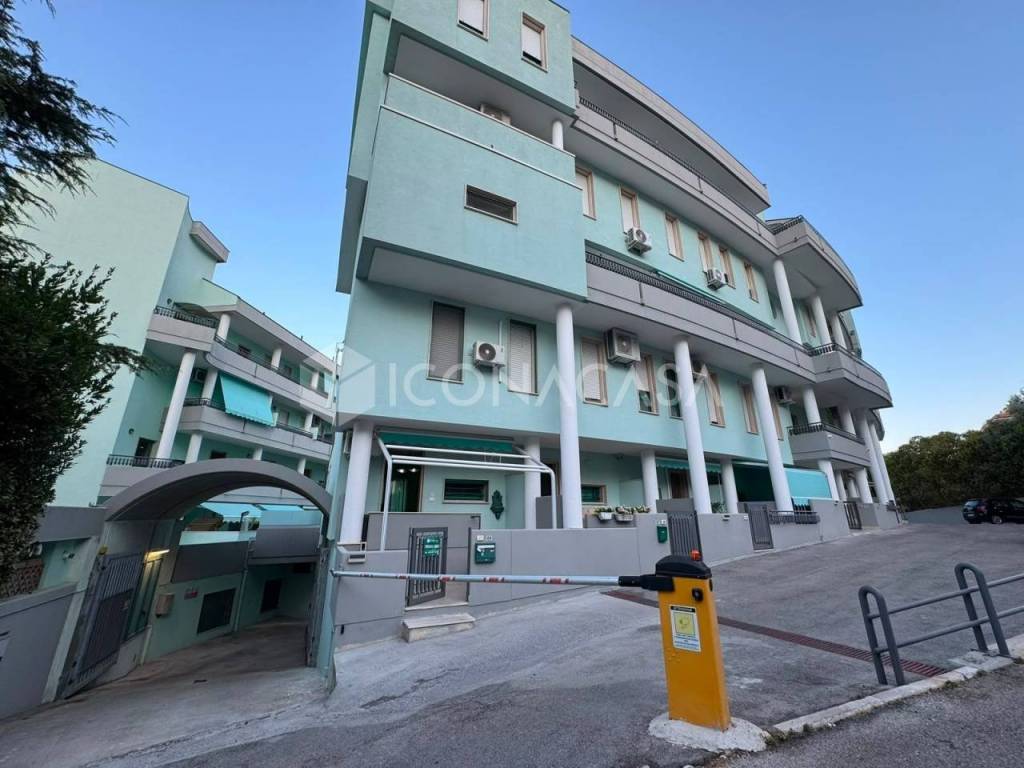 appartamento in vendita a Vasto in zona Marina
