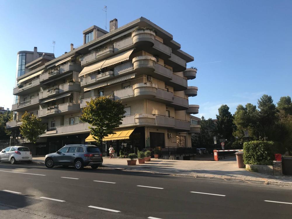 box auto in vendita a Vasto