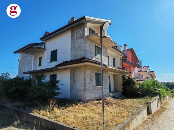casa indipendente in vendita a Vasto in zona Incoronata