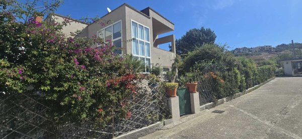 casa indipendente in vendita a Vasto in zona Montevecchio
