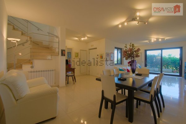 casa indipendente in vendita a Vasto in zona Montevecchio