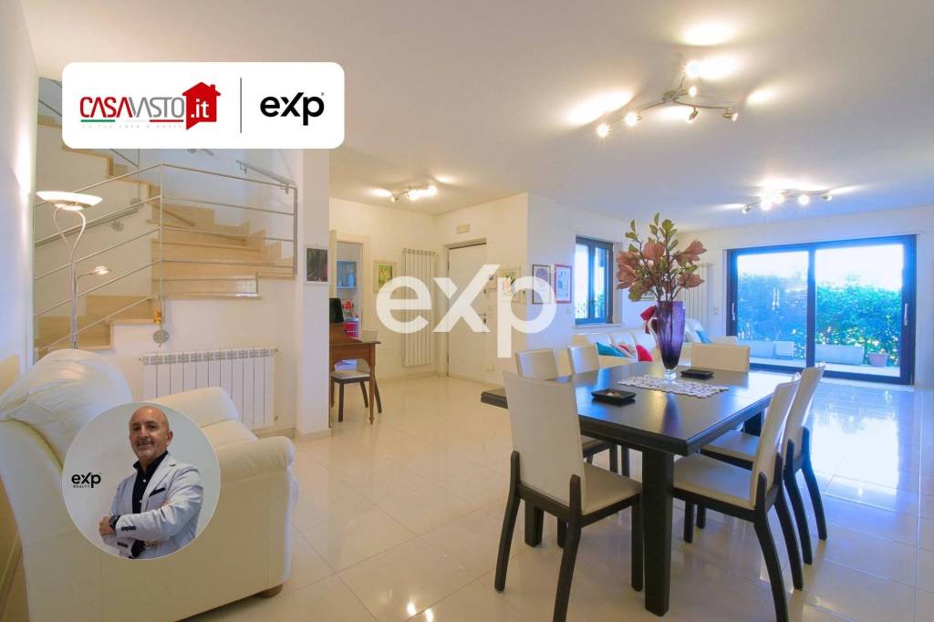 casa indipendente in vendita a Vasto in zona Montevecchio