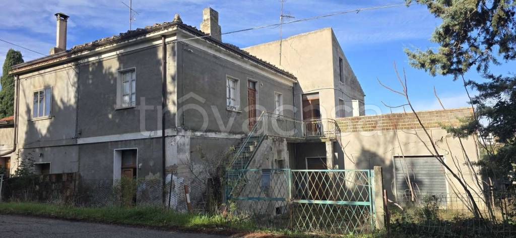 casa indipendente in vendita a Villalfonsina