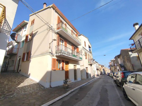 casa indipendente in vendita a Villalfonsina