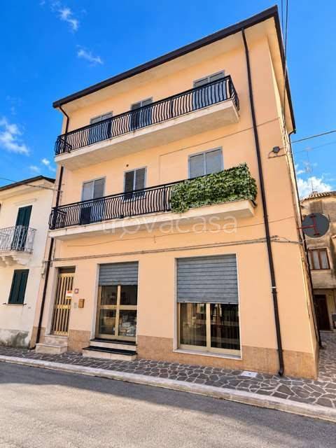 casa indipendente in vendita a Villalfonsina