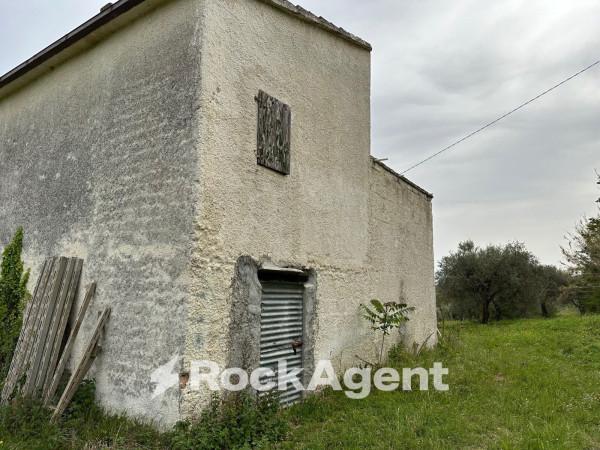 casa indipendente in vendita a Villamagna
