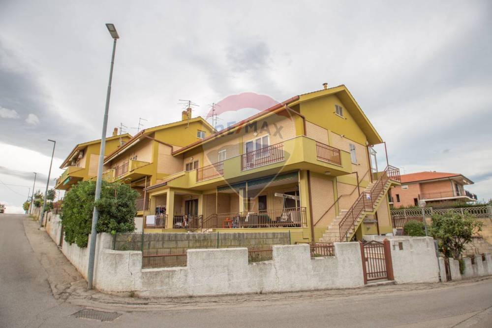 casa indipendente in vendita a Villamagna