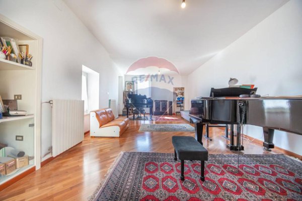casa indipendente in vendita a Villamagna