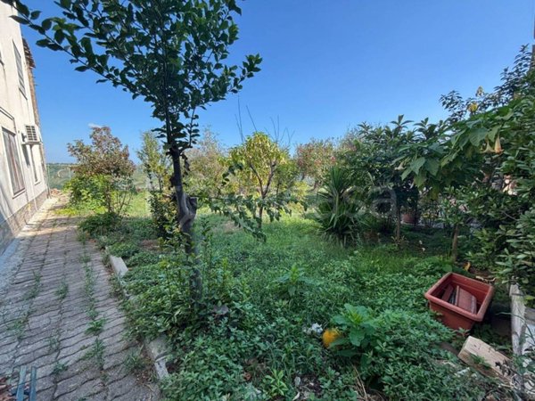 casa indipendente in vendita a Villamagna