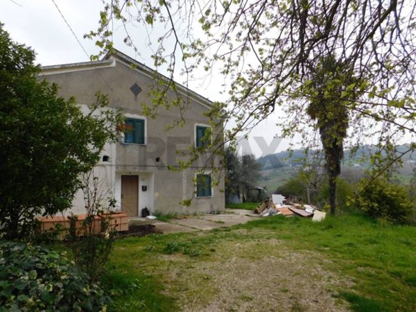 casa indipendente in vendita a Villamagna