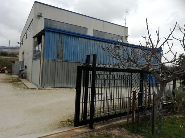 ufficio in vendita a Villamagna