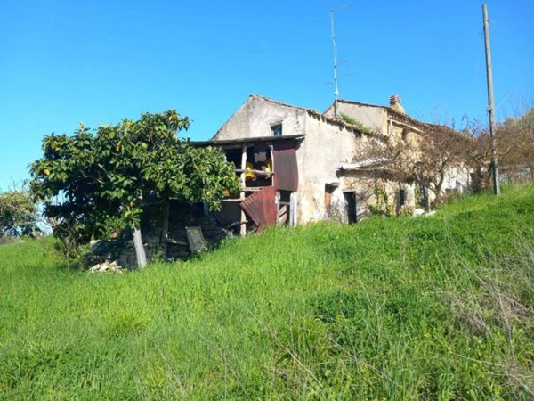 casa indipendente in vendita a Villamagna