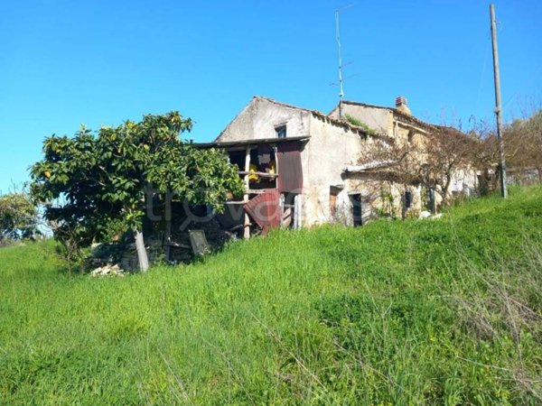 casa indipendente in vendita a Villamagna