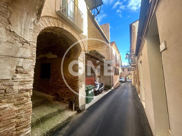 negozio in vendita a Villamagna