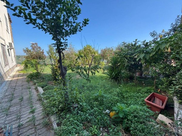 casa indipendente in vendita a Villamagna