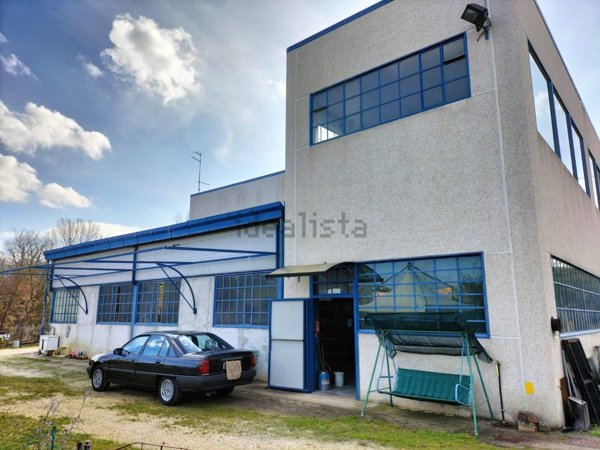 capannone in vendita a Villamagna