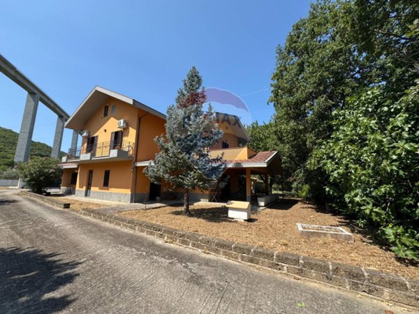 casa indipendente in vendita a Villa Santa Maria