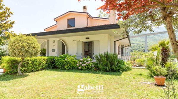 casa indipendente in vendita a Villa Santa Maria