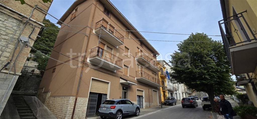 casa indipendente in vendita a Villa Santa Maria in zona Montebello