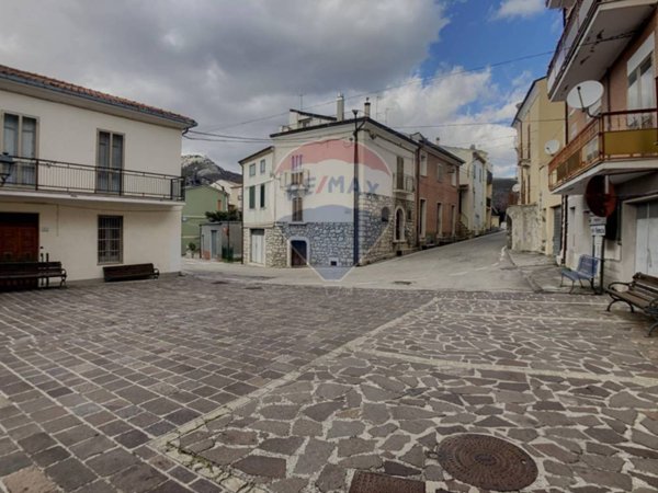 casa indipendente in vendita a Fallo