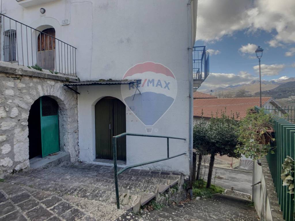 casa indipendente in vendita a Fallo