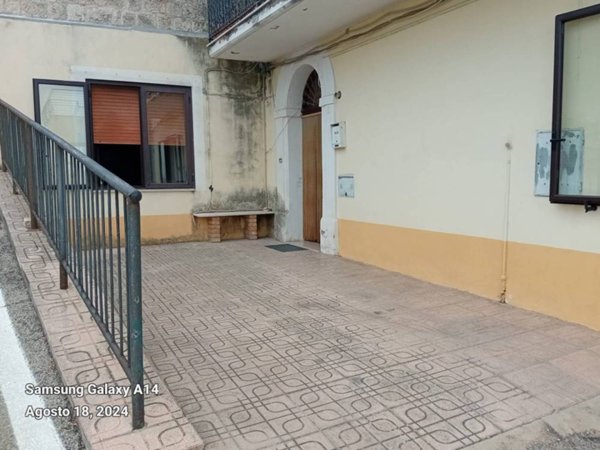 appartamento in vendita ad Acquaviva Collecroce