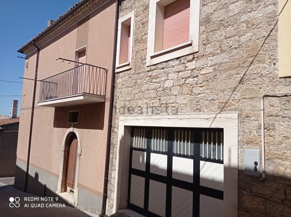 casa indipendente in vendita ad Acquaviva Collecroce