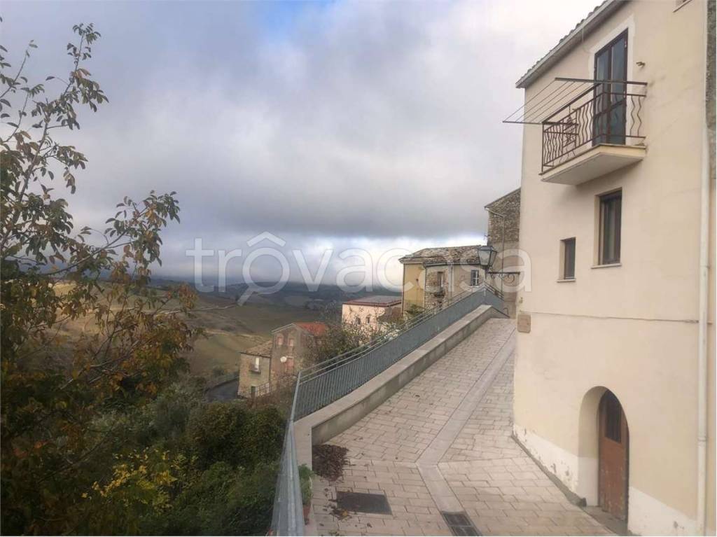 casa indipendente in vendita ad Acquaviva Collecroce