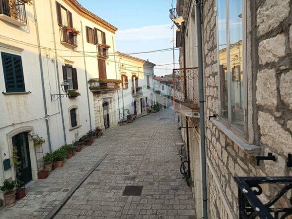 casa indipendente in vendita ad Acquaviva Collecroce