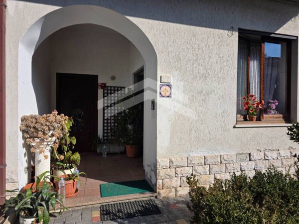 casa indipendente in vendita ad Acquaviva Collecroce
