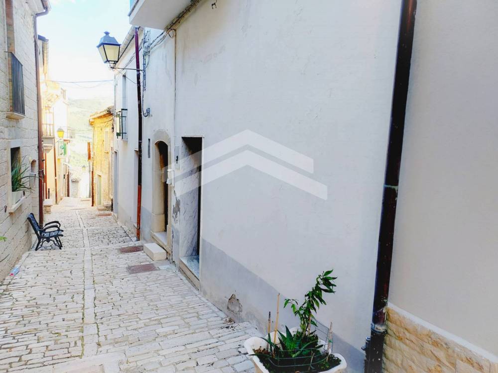 appartamento in vendita ad Acquaviva Collecroce